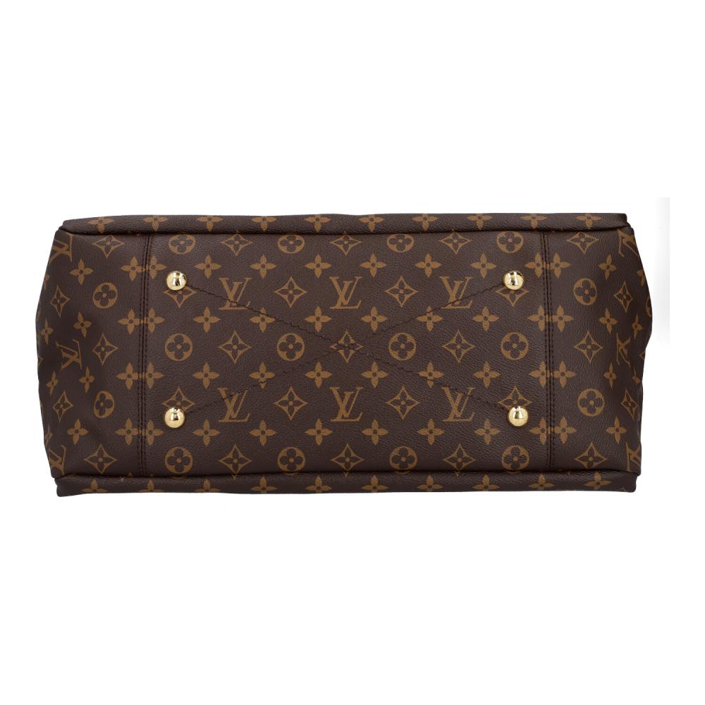 Louis Vuitton Artsy Monogram Canvas