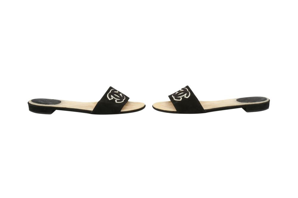 Chanel Black Embroidered Logo Slides - Size 41.5 EU / 11.5 US