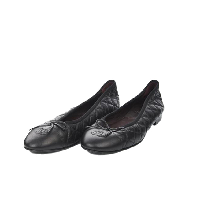 Chanel Beige Black Quilted Leather Ballet Flats ref.1027280 - Joli Closet