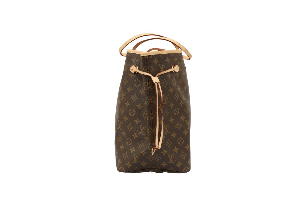 Louis Vuitton Pochette Bucket Bags