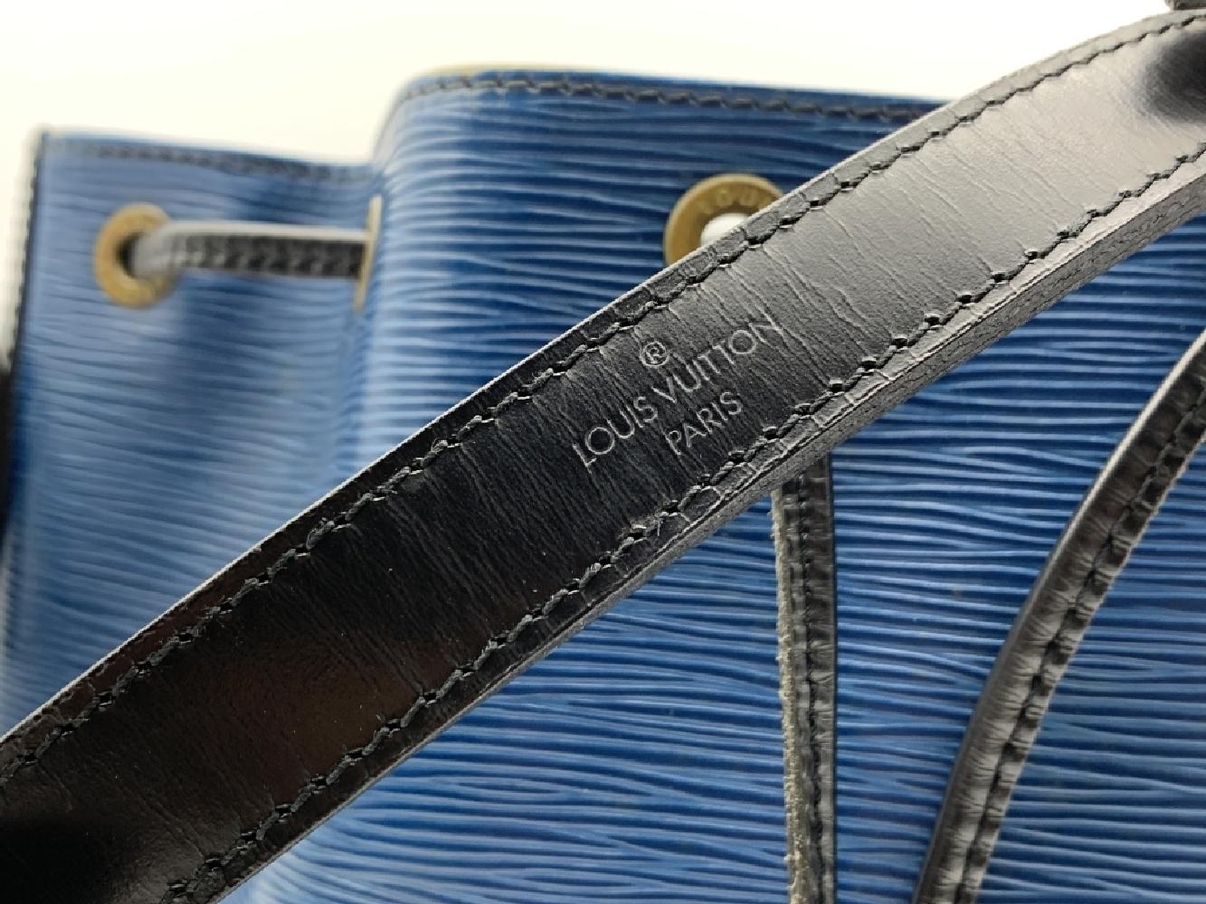Louis Vuitton Blu/Black Epi Noe Shoulder Bag (Vintage) Brand
