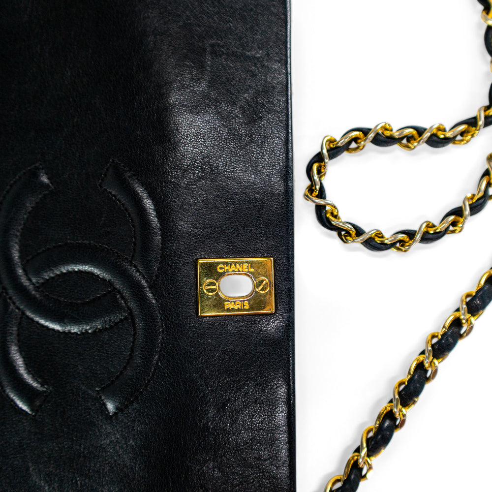 Chanel Gold/Black Quilted Metal Lambskin Leather 2021 Golden Plate