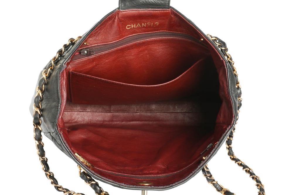 vintage chanel quilted tote handbag